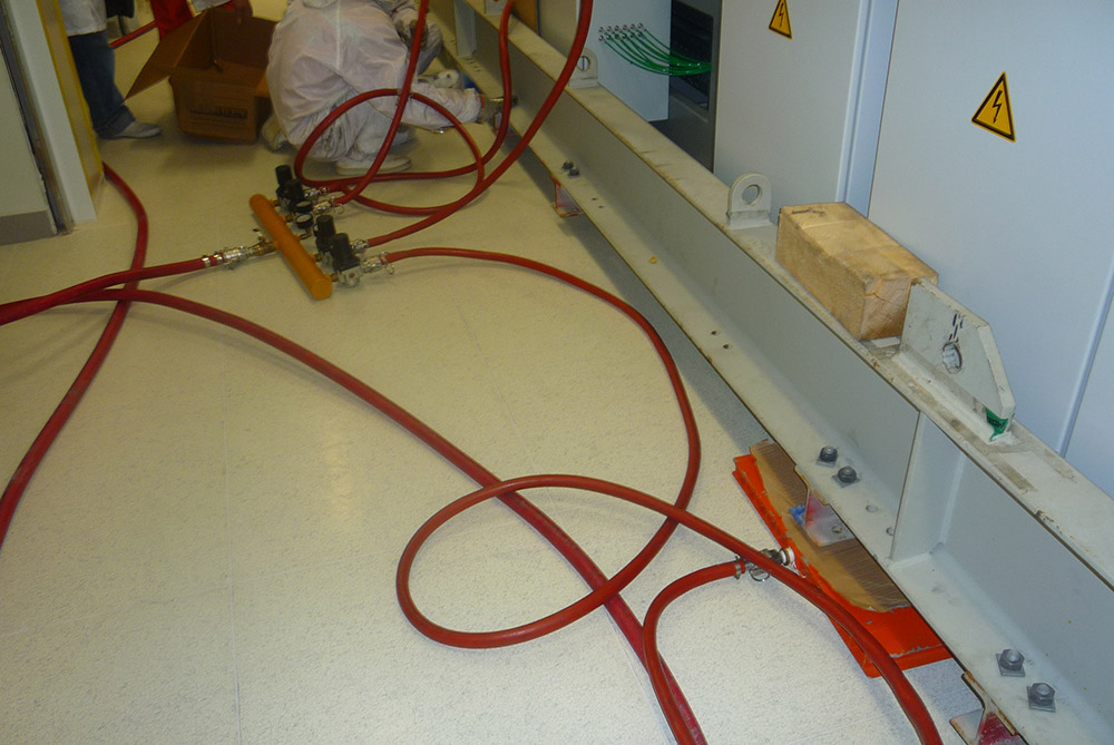 氣墊搬運(yùn)作業(yè) 氣墊搬運(yùn)作業(yè)